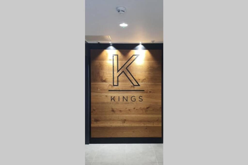יורק Luxury One Bedroom Apartment Within The City Walls מראה חיצוני תמונה