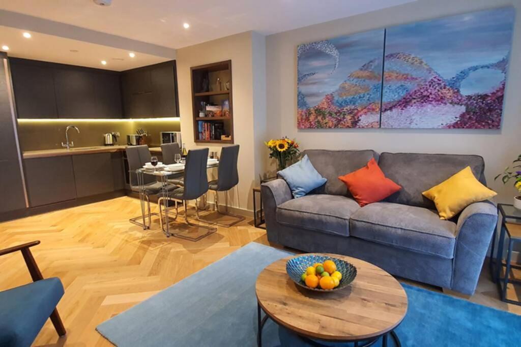 יורק Luxury One Bedroom Apartment Within The City Walls מראה חיצוני תמונה